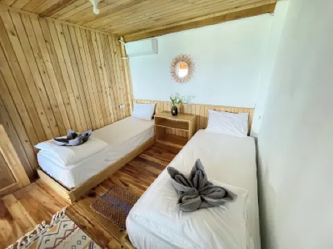 比拉菲尼希青年旅館 酒店