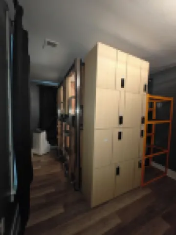 I Street Capsule Hostel