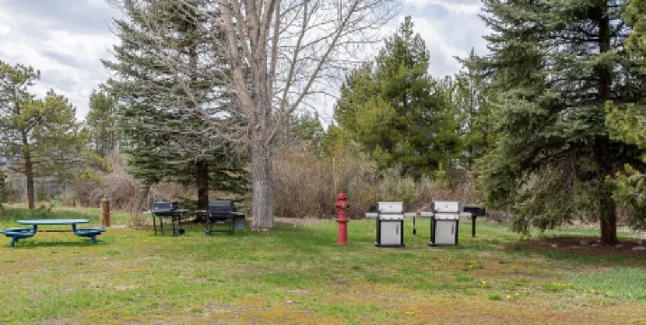 Spacious 4Br Mountain Retreat w/ Fireplace & Views, 6 Mi to Winter Park Resort