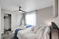 Proximity to Winery and Close to Beach - Stunning Getaway فنادق في Algoma