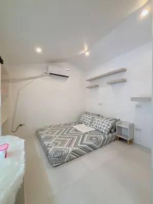 Cozy Loft Condo in Tanza with Arcade Hotels near Iglesia Ni Cristo - Lokal ng Naic