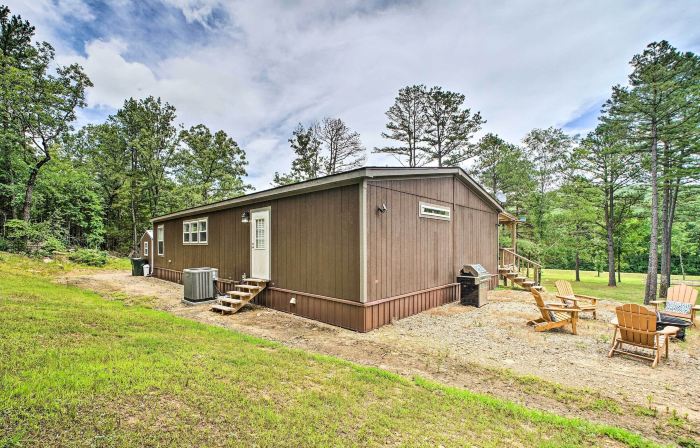 Updated Tuskahoma Cabin w/ Fire Pit & Deck!