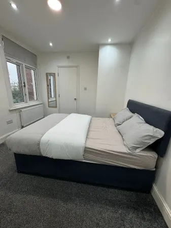 47A HA14ES Отели рядом с достопримечательностью «Хэрроу»