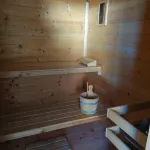 Vacation with dog / hunting / golfing / spa vacation