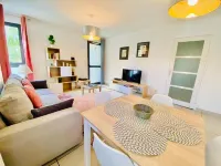 2-BEDROOM CITY CENTER APARTMENT FULLY EQUIPPED BALCONY ELEVATOR PRIVATE PARKING