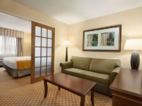 Country Inn & Suites by Radisson, Owatonna, MN Hotel di Owatonna