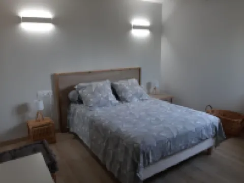 T2 house with small adjoining plot, very nice.