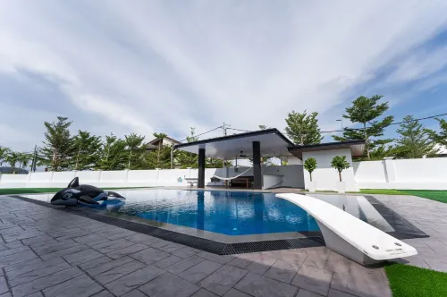 CloClo Villa - Truly Cuti-Cuti Melaka - 24pax