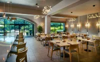 Hilton Atlanta Northeast Hotels in Peachtree Corners