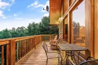 Unrestricted Mountain Views and Theater Room - Stunning Luxury Retreat