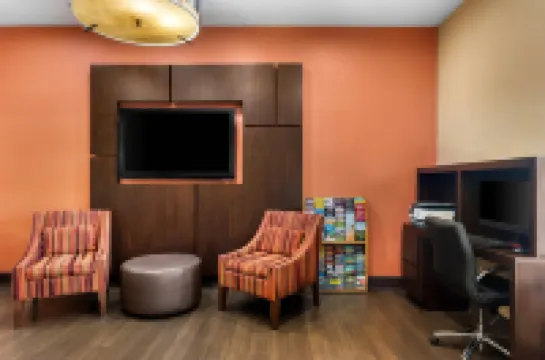 Comfort Suites Clovis - Fresno Hotels in Clovis