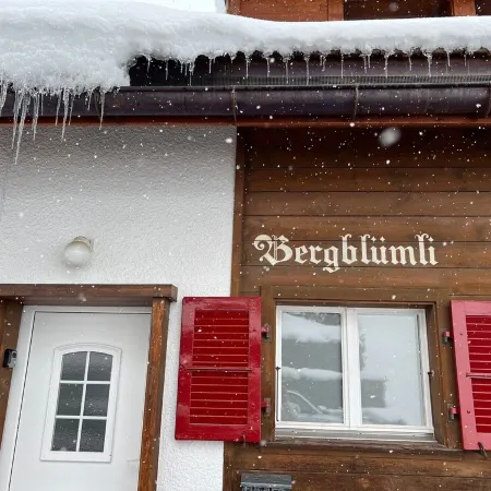 Engel Ingold Lodge-Romantic place in the middle of the Swiss Alps-Hotel Services