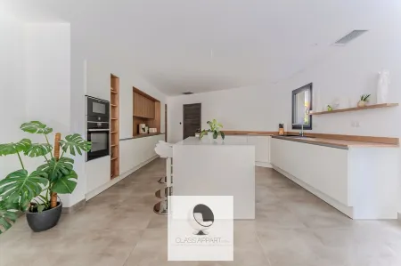 New Luxury Villa with Pool for Rent by the Week in Castelnau-le-Lez