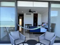 Turena 304, Luxury Beachfront condo w/private pool/hot tub and breathtaking view