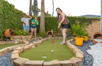Luxury Island Retreat: Pool, Grotto, Slide, Spa, Mini Golf, Sauna, Sleeps 21