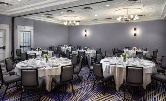 Hilton Kansas City Country Club Plaza