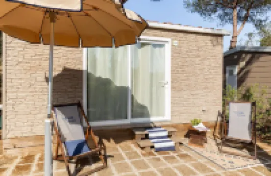 塔拉莫內吉塔村營地