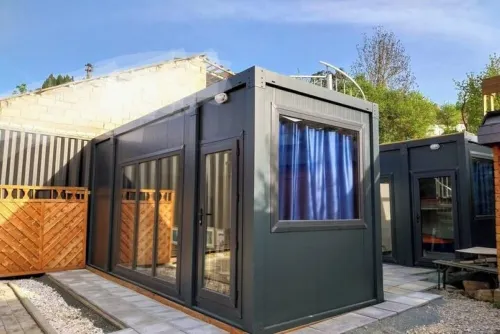 Kreativhof Biotopia RadApart فنادق في Creglingen