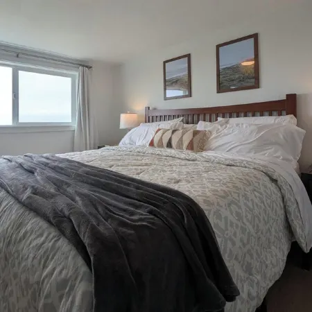 Oceanfront Home Views! Path to Beach! Dog Friendly! Great Outdoor Spaces-Updated