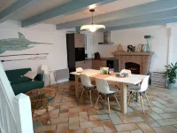 Fisherman's cottage 350m from the beach Hotels in Penvenan