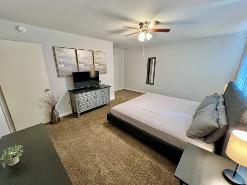 FRESHLY renovated home. Carrollton, DFW