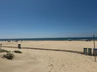 800 m from the beach, modern apartment with terrace on ground floor Quinta do vale 주변 호텔