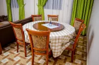 Romantic Kenyan family-sized apartment w/hot tub-20 min from the CBD. Hotels in West Kajulu