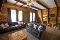 Large Open Cabin - 30 Miles to Yellowstone - WiFi