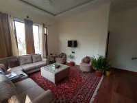 FOUR SEASONS KASAULI 3-bedroom apartment in charming Kasauli