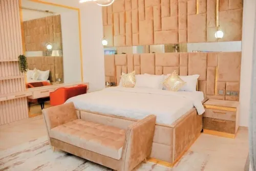 4 Bed-24/7 Electricity/Wi-Fi/Security&Pool. Lekki