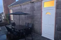 2 Bed - Sleeps 6 - Private Balcony - City Centre Hotel a Wolverhampton