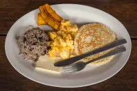 La Tigra Rainforest Lodge - breakfast