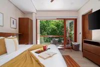 ¡TIKAL! Luxury 4BR Private Pool & Gym, 24/7 Security