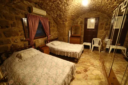 Casa Volta, by Meta House!