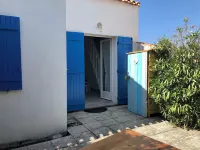 At the foot of the dunes and the beach! Ideal for a quiet place