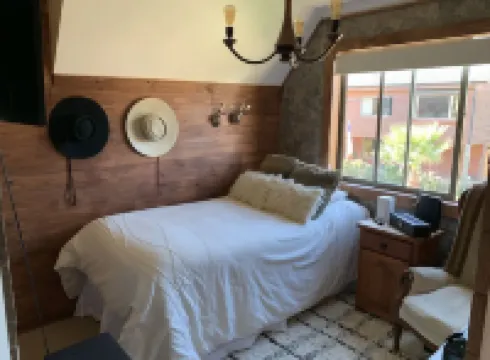 EXCLUSIVE PINGUERAL HOUSE