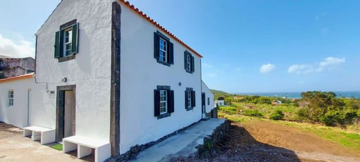 Liiiving in A Ores - Ocean View House Hotéis em Ilha do Pico