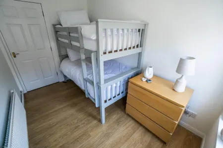 Ocean front 2-bed penthouse apartment in Carrickfergus with stunning views.