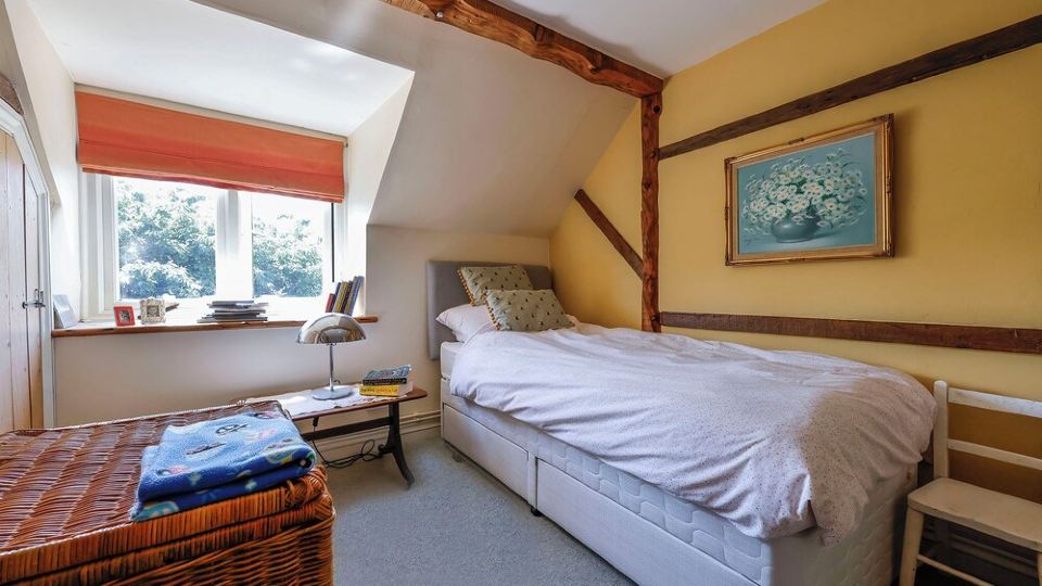 Beautiful Converted Barn in Bruton, Somerset