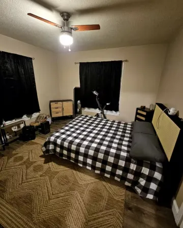 3-bedroom house in Delightful Del Rio, Texas with WiFi , AC. Come take a look.