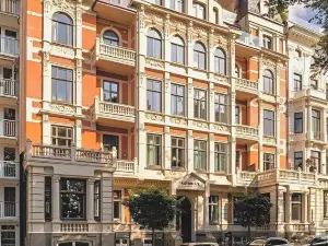 阿爾斯特布利克酒店