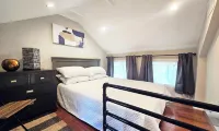 Private Atlanta Tiny House with Mini Golf Course