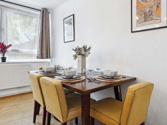 3 Bed Apt near Broadway Market with parking