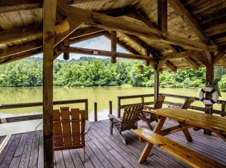 Escape to a Charming 3-bedroom cabin wonderland, with amazing long range views.