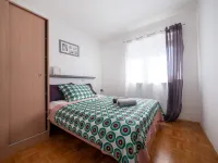 Apartment A2 with pool view Hotels in Opcina Nin