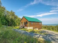 Mountain View Escape - Stunning Views! Bethlehem, NH Cabin Near Skiing & Hiking Hotels in Bethlehem