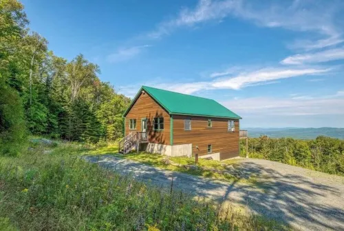 Mountain View Escape - Stunning Views! Bethlehem, NH Cabin Near Skiing & Hiking