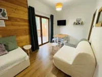 Superb Cosy Studio, Terrace, parking, ski locker close to slopes.