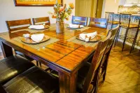 Lakeview Penthouse, Amazing Views—3BR/2BA Relax in Branson Condo, Indian Point