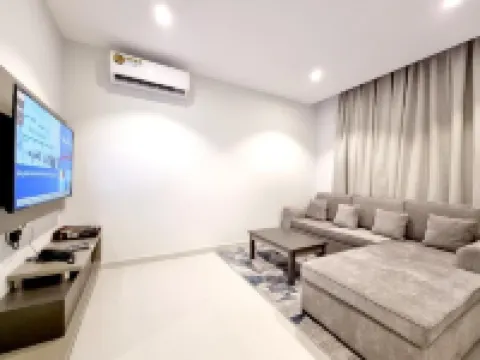 Cozy apartment in welcoming Salalah with WiFi, AC, fitness room